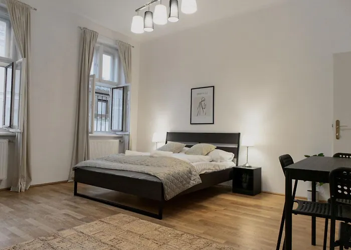 Apartamento Spacious Two Bedroom Near Wiener Stadthalle