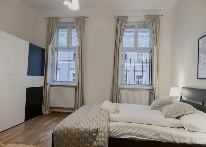 Apartamento Spacious Two Bedroom Near Wiener Stadthalle