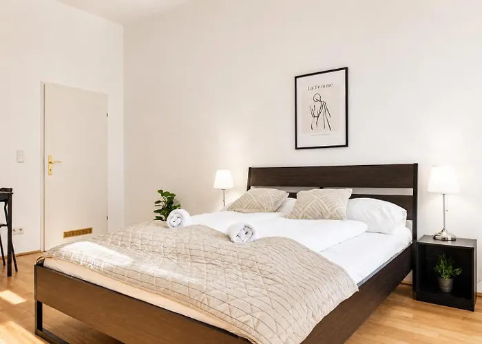 Apartamento Spacious Two Bedroom Near Wiener Stadthalle *