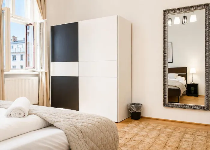 Apartamento Spacious Two Bedroom Near Wiener Stadthalle Viena